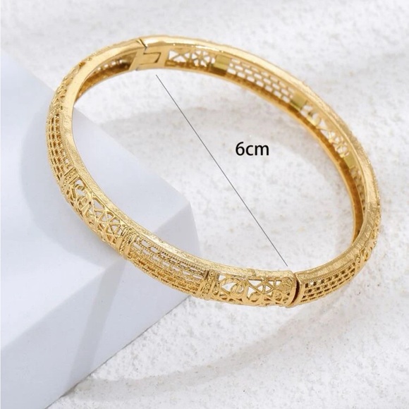 Bangle Bracelet - Picture 5 of 5